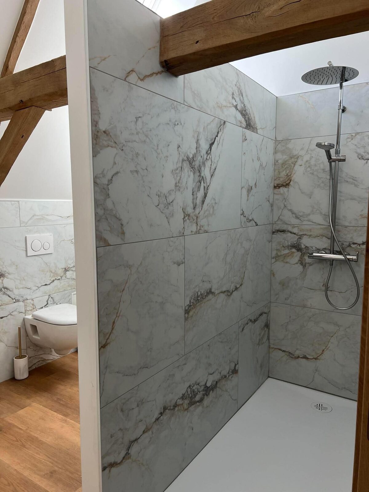 Douche italienne en marbre