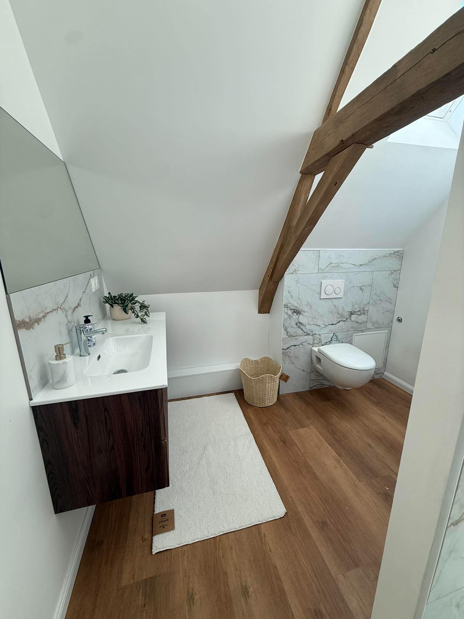 WC marbre
